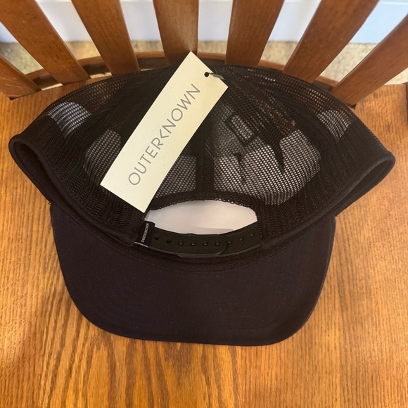 NEW Outerknown OK Patch Mesh Trucker Hat Black - Picture 3 of 4